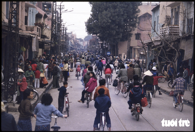 Photo exhibition brings decades of Vietnam’s history to Da Lat - Ảnh 7.