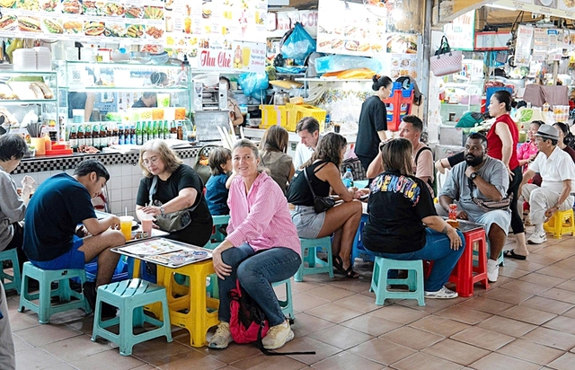 Ho Chi Minh City welcomes 7.77mn international visitors in January-August- Ảnh 1.