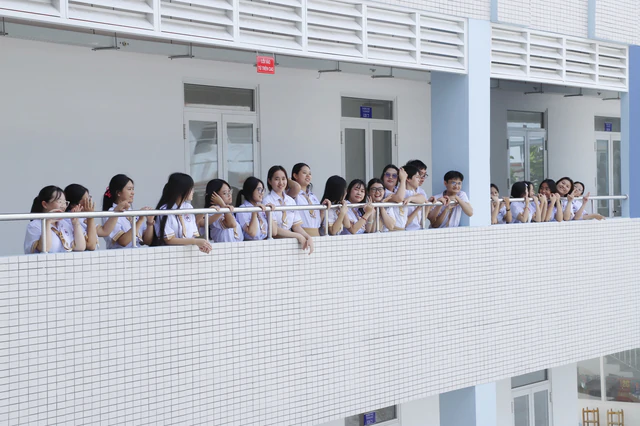 A Ho Chi Minh City public high school with an international-school edge - Ảnh 6.