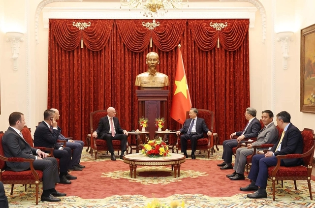 FIFA president’s ASEAN Cup final appearance fuels Vietnam’s football ambitions - Ảnh 9.