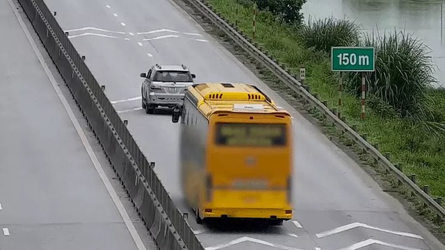 Drivers torn between safety and "cut-in" fears as Vietnam cracks down on expressway tailgating - Ảnh 2.