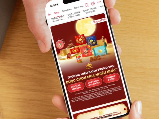 Mooncake orders double ahead of Vietnam's Mid-Autumn Festival - Ảnh 3.