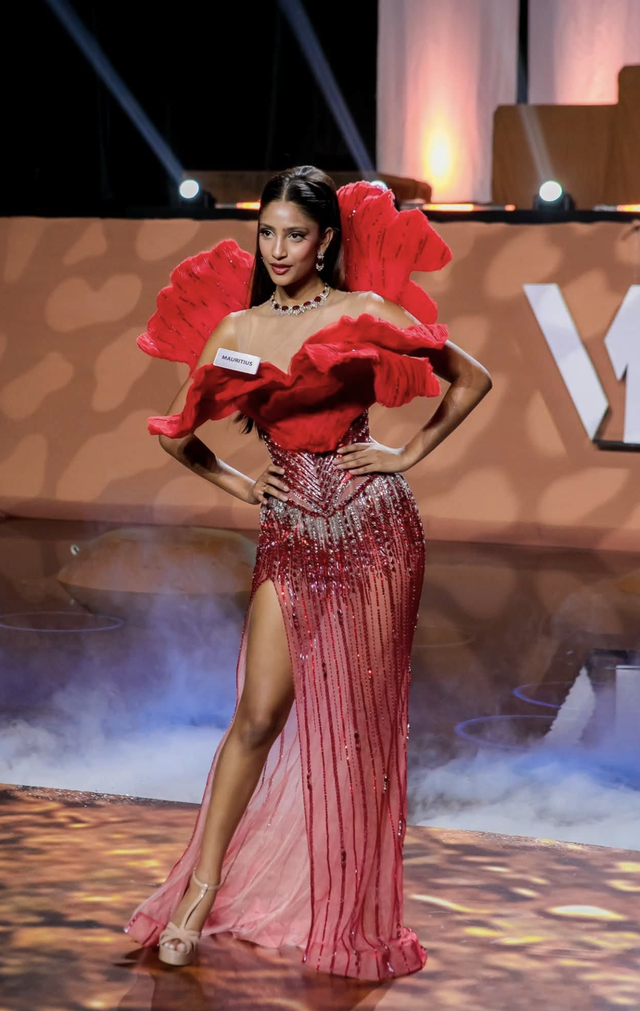 Miss World contestants showcase culture through fashion - Ảnh 3.
