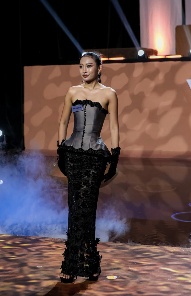 Miss World contestants showcase culture through fashion - Ảnh 7.