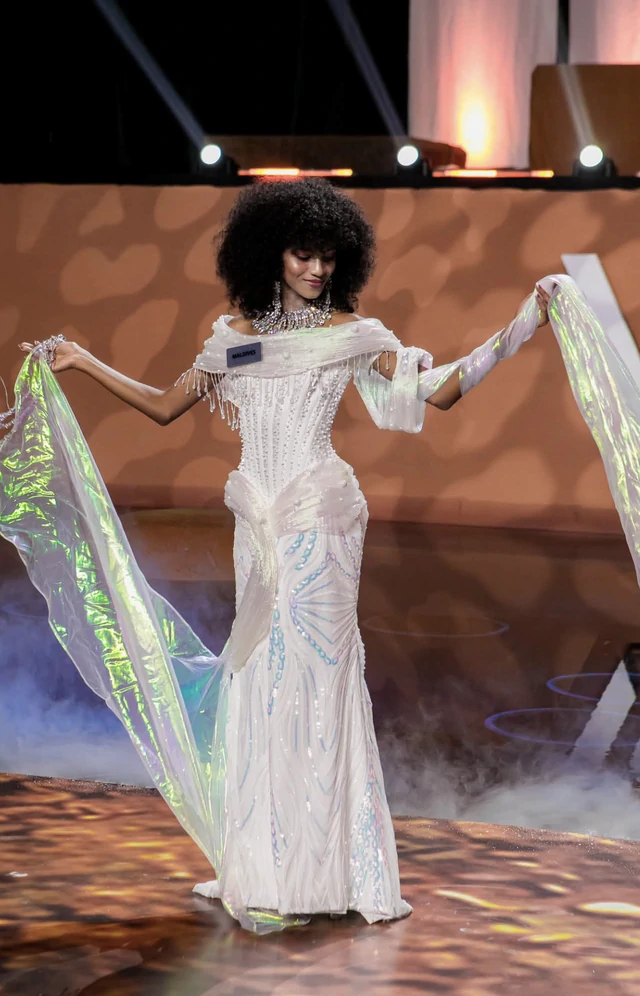 Miss World contestants showcase culture through fashion - Ảnh 8.