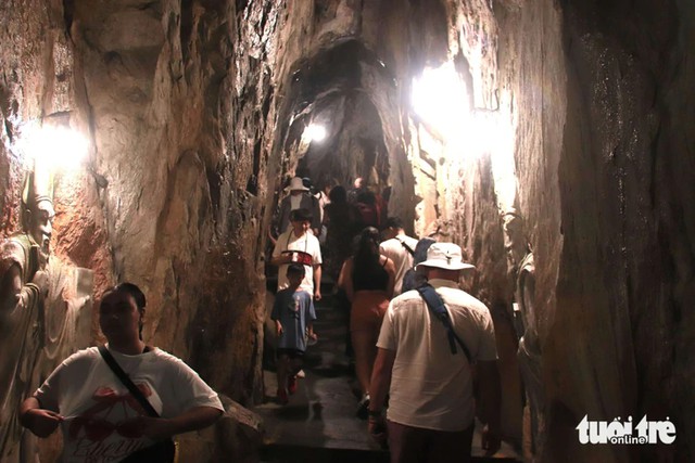 Vietnam’s Da Nang museum housing 12 national treasures opens free on National Day - Ảnh 4.