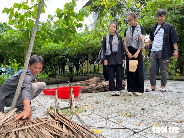 River life, garden treats, chocolate making in Vietnam's Can Tho charm local, int'l visitors - Ảnh 5.
