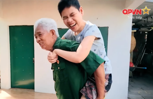 A father's grief: All 15 of Vietnam war veteran's children affected by Agent Orange, 12 died- Ảnh 9.