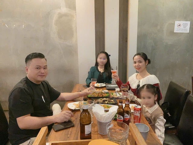 Wife's decision to take husband 1,000km back to Vietnam for treatment saves his life after stroke- Ảnh 2.