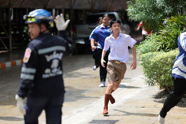 2 dead, including gunman, at school shooting in Thailand, officials say - Ảnh 8.