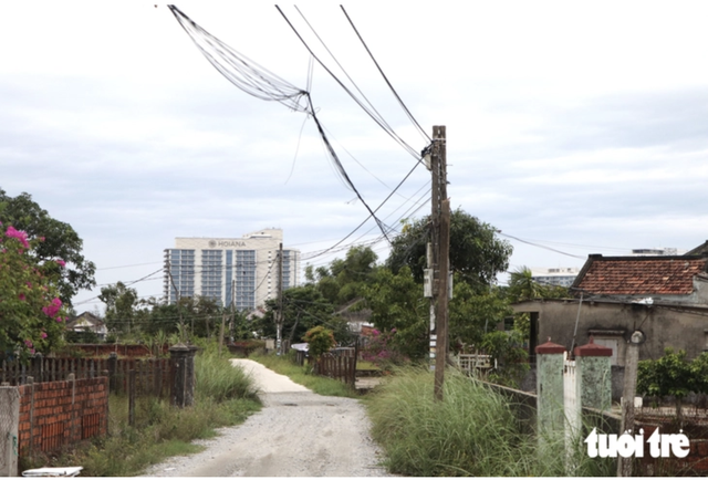 Families left in limbo by billion-dollar resort project in central Vietnam- Ảnh 1.