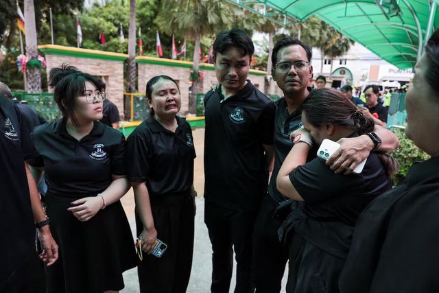 2 dead, including gunman, at school shooting in Thailand, officials say - Ảnh 9.