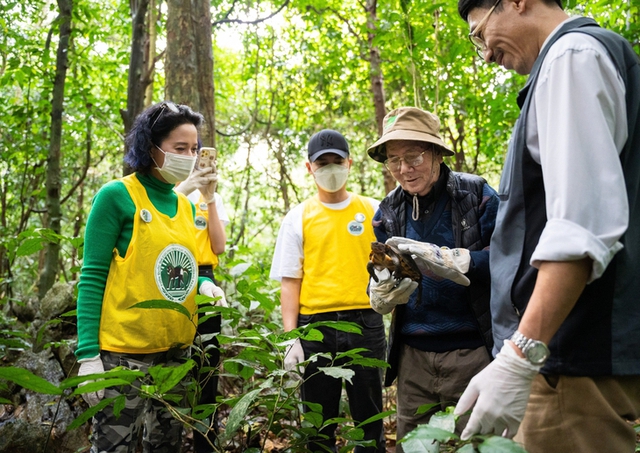 Vietnam’s renowned ‘turtle scholar’ Ha Dinh Duc passes away at 86- Ảnh 2.