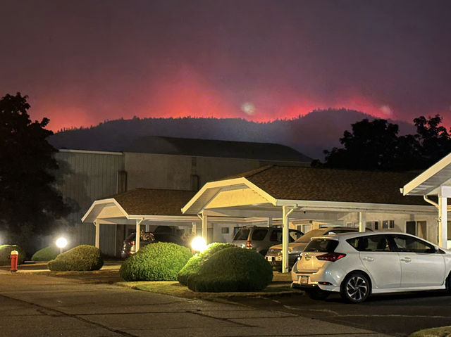 British Columbia declares state of emergency as more than 20,000 flee wildfires- Ảnh 2.