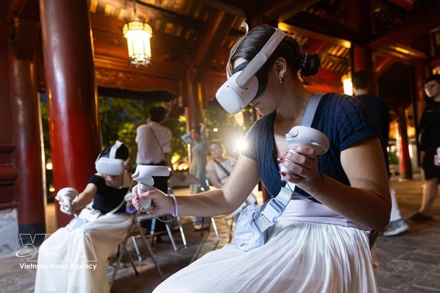 Vietnam takes smart tourism to new heights - Ảnh 2.