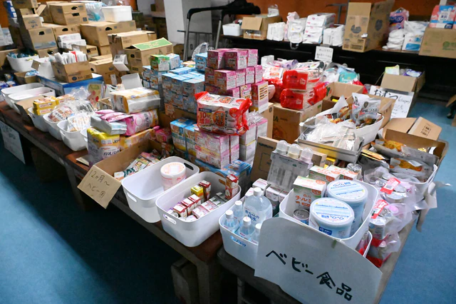 Shelter for families with kids opens after Kumamoto earthquake - Ảnh 1.