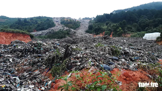 Da Lat solid waste treatment plant seeks temporary shutdown over financial woes - Ảnh 1.