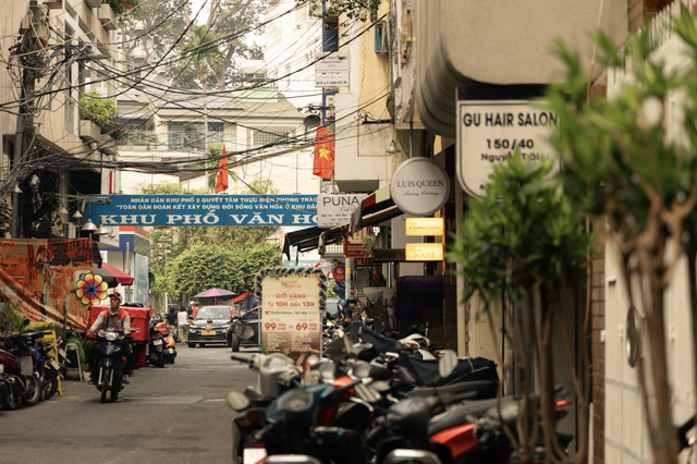 Slow down to discover why we love Ho Chi Minh City- Ảnh 6.