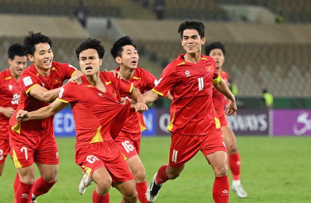 Vietnamese U23 football team enters Asian Games among Asia’s top contenders - Ảnh 1.