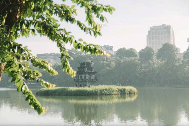 How to experience Hanoi in autumn in one day - Ảnh 5.