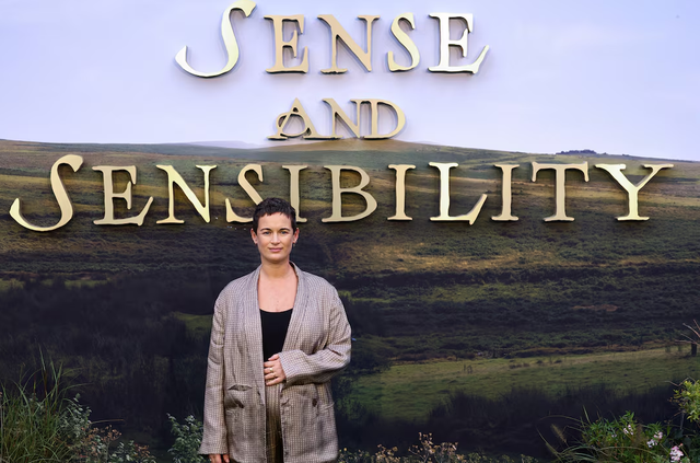 'Sense and Sensibility' stars champion sisterhood in new Austen adaptation- Ảnh 1.