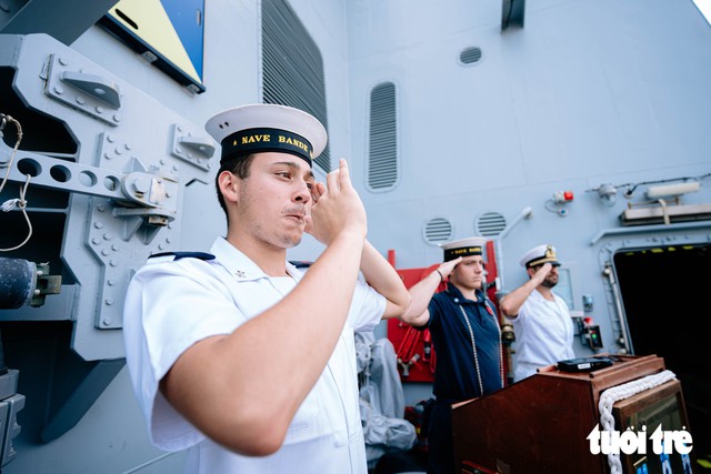 Italy's most advanced warship arrives in Ho Chi Minh City for five-day visit - Ảnh 3.