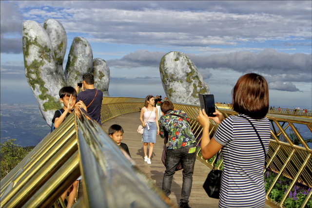 Vietnam continues to feature in Lonely Planet’s 2026 travel picks- Ảnh 4.