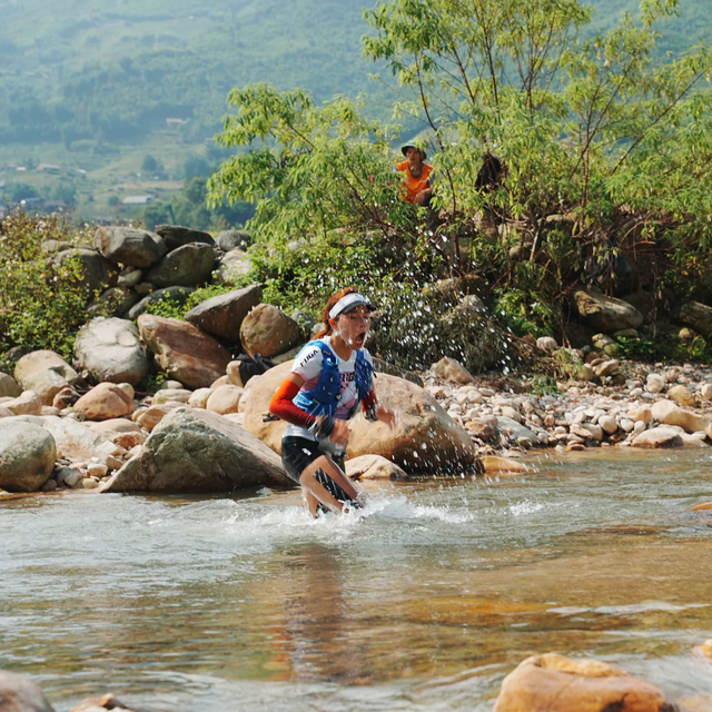 S.Korean runner wins 160km race as 5,300 take on Vietnam’s toughest trail race - Ảnh 4.