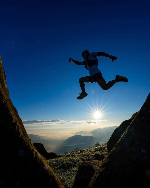 S.Korean runner wins 160km race as 5,300 take on Vietnam’s toughest trail race - Ảnh 6.