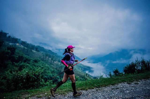 S.Korean runner wins 160km race as 5,300 take on Vietnam’s toughest trail race - Ảnh 8.