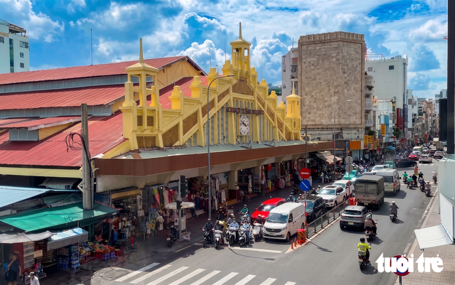 Pink church, bustling market put Ho Chi Minh City’s Tan Dinh among world’s coolest neighborhoods- Ảnh 4.