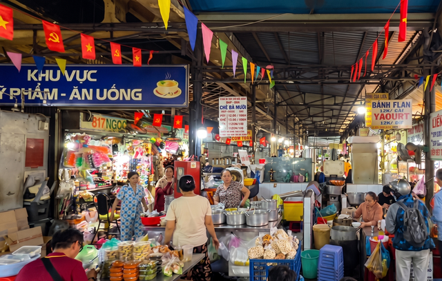 Pink church, bustling market put Ho Chi Minh City’s Tan Dinh among world’s coolest neighborhoods- Ảnh 6.