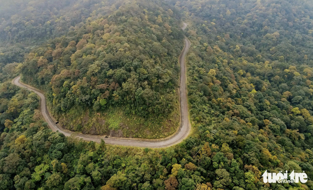 Vietnam’s Quang Tri seeks feedback on mammoth tourism development at well-known mountain - Ảnh 1.