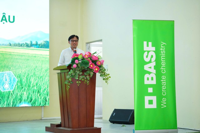 BASF, Petrovietnam Ca Mau Fertilizer Corporation, Dong Thap authorities help 200 farmers adopt low-emission rice farming - Ảnh 2.