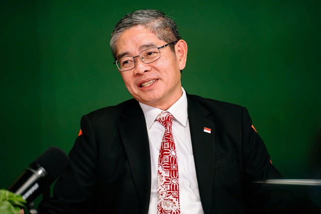 Future of Vietnam-Singapore ties built on trust, delivery: Consul General Pang Te Cheng- Ảnh 1.