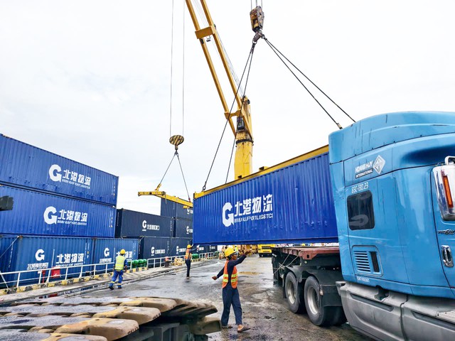 Vietnam’s Can Tho receives 1st container ship from China’s Nanning Port- Ảnh 2.