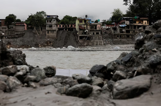 Nepal seeks grants, not loans, for flood recovery after deadly glacier disaster- Ảnh 2.