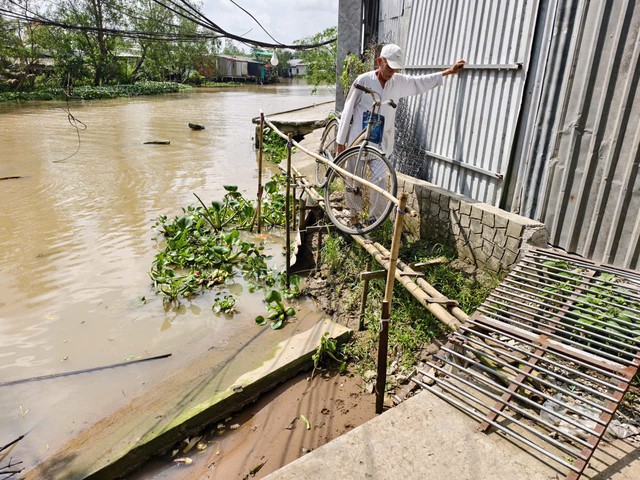 Riverbank erosion engulfs Mekong Delta as El Niño raises drought fears - Ảnh 2.