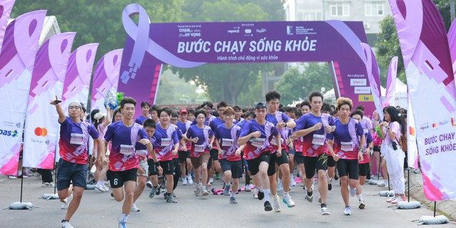 NAPAS, Mastercard, Payoo kick off program offering cancer screening for disadvantaged women in Vietnam - Ảnh 1.