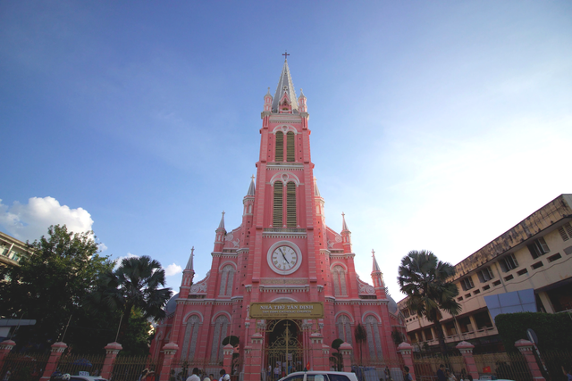 Discover another side of Ho Chi Minh City’s Tan Dinh through its alleyways - Ảnh 5.
