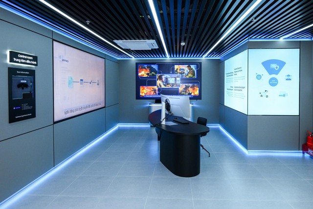 Samsung opens business technology experience studio in Vietnam - Ảnh 3.