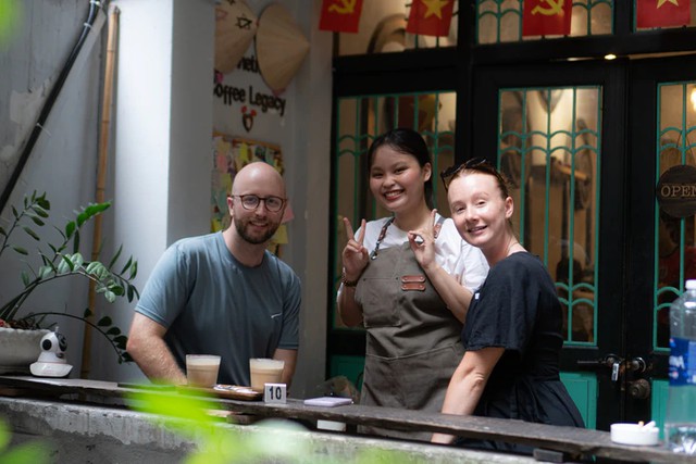 Why Vietnam’s coffee scene is becoming a travel experience in its own right - Ảnh 1.