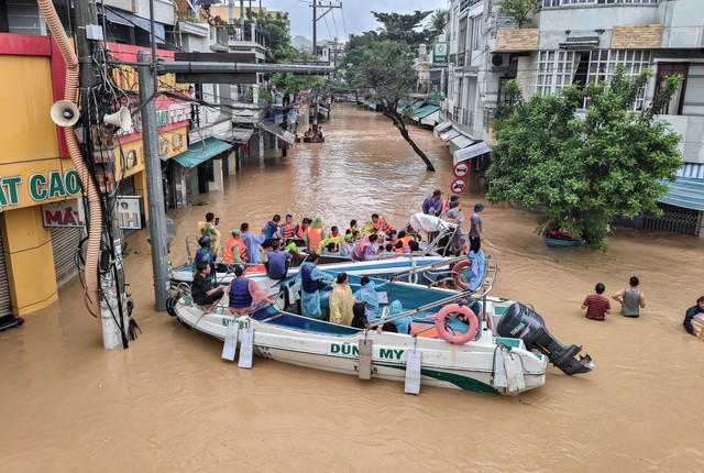 Vietnam's Nha Trang plans nearly $303 million flood-control project - Ảnh 1.
