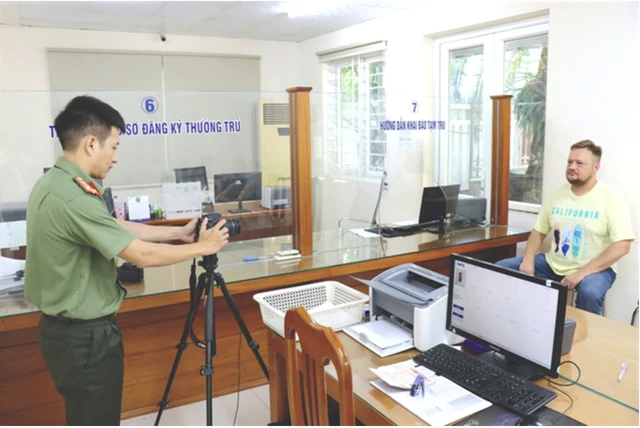 Electronic identification accounts available to foreigners in Vietnam- Ảnh 2.