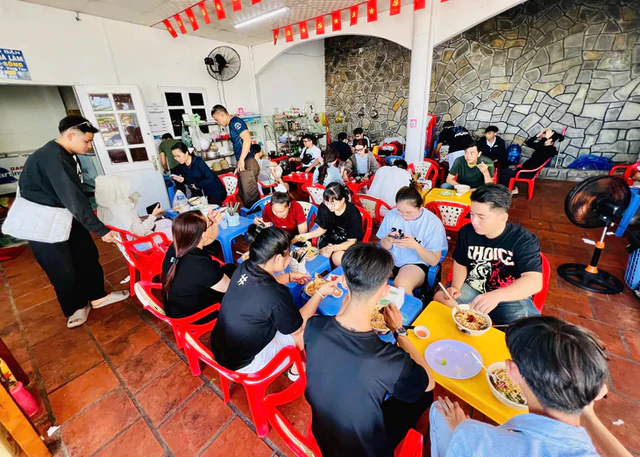 Ho Chi Minh City tourism rakes in nearly $186mn as Vung Tau, Con Dao draw holiday crowds- Ảnh 1.