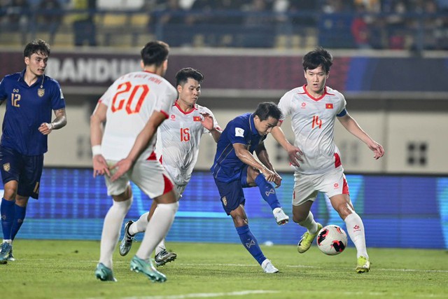 Thailand snap Vietnam’s record 27-match unbeaten streak under Kim Sang Sik- Ảnh 5.