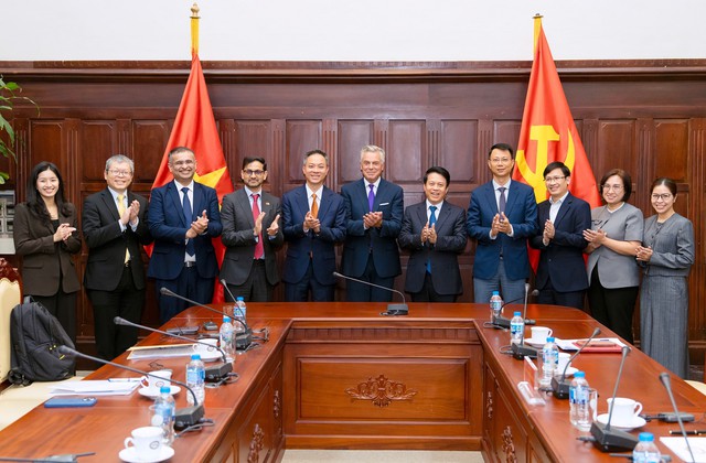 Mastercard expands cooperation to advance digital payments in Vietnam - Ảnh 1.