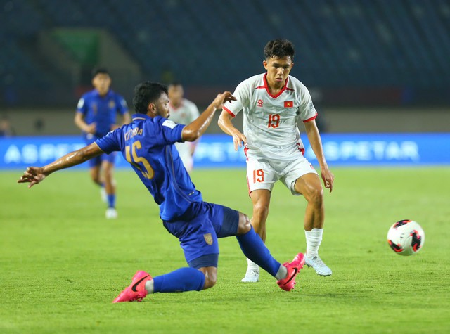 Why were Thai fans angry despite 2-0 win over Vietnam?- Ảnh 5.
