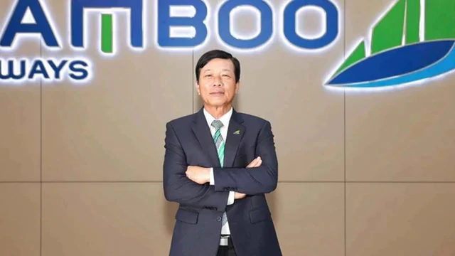 Former Bamboo Airways chairman barred from leaving Vietnam over airline’s tax debt - Ảnh 1.