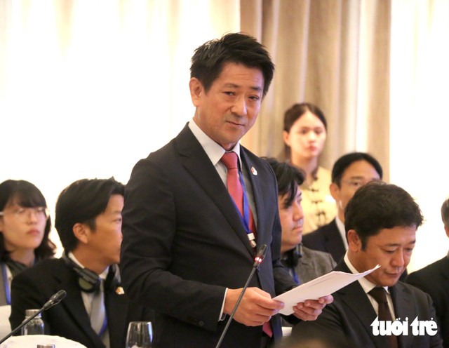 Toyota urges Vietnam to allow hybrid vehicles in future LEZs in Ho Chi Minh City - Ảnh 1.